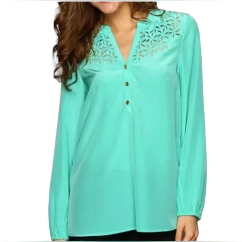 Lilly Pulitzer Silk Elsa Floral Embroidered Eyelet Cutout Blouse Women’s Size M